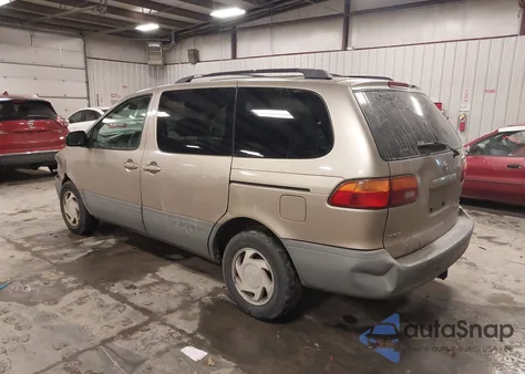 2000 Toyota Sienna Le z USA, uszkodzony, nr VIN 4T3ZF13C3YU243973